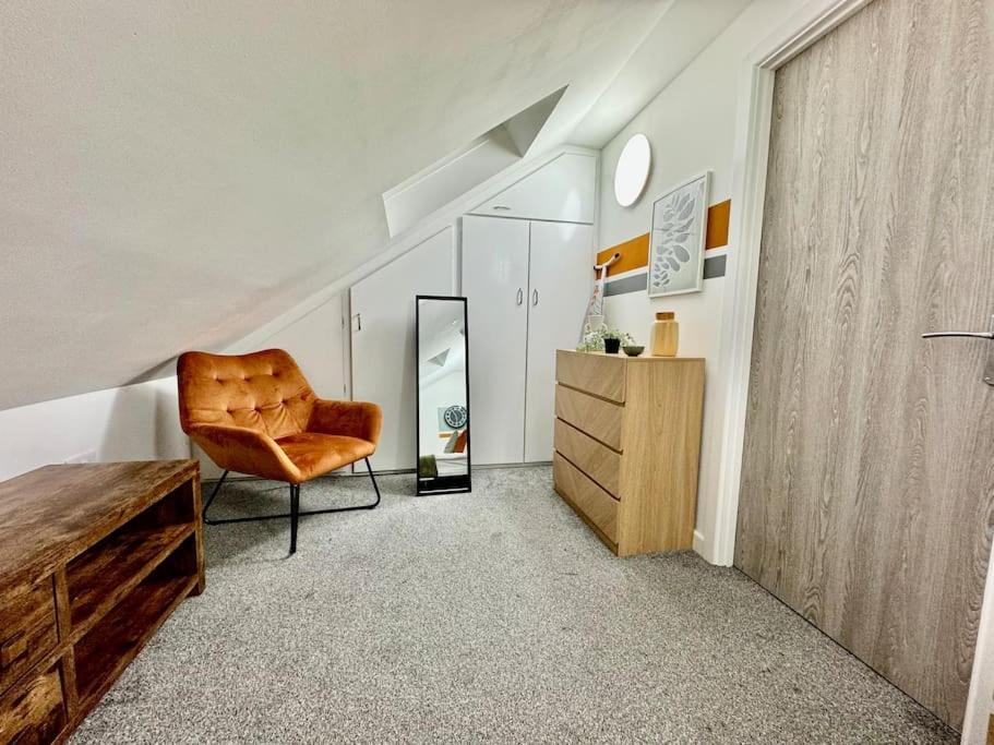 Stylish One Bedroom & A Sofa Bed Cardiff Buitenkant foto