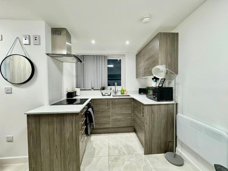 Stylish One Bedroom & A Sofa Bed Cardiff Buitenkant foto